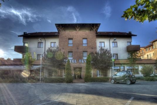 Sladkovicovo Hotel Tevel מראה חיצוני תמונה
