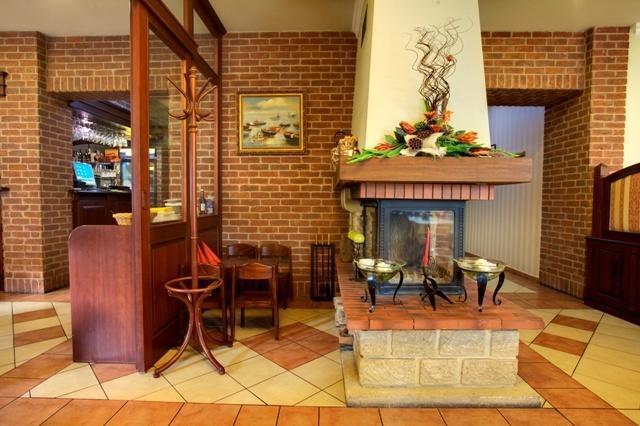 Sladkovicovo Hotel Tevel מראה חיצוני תמונה